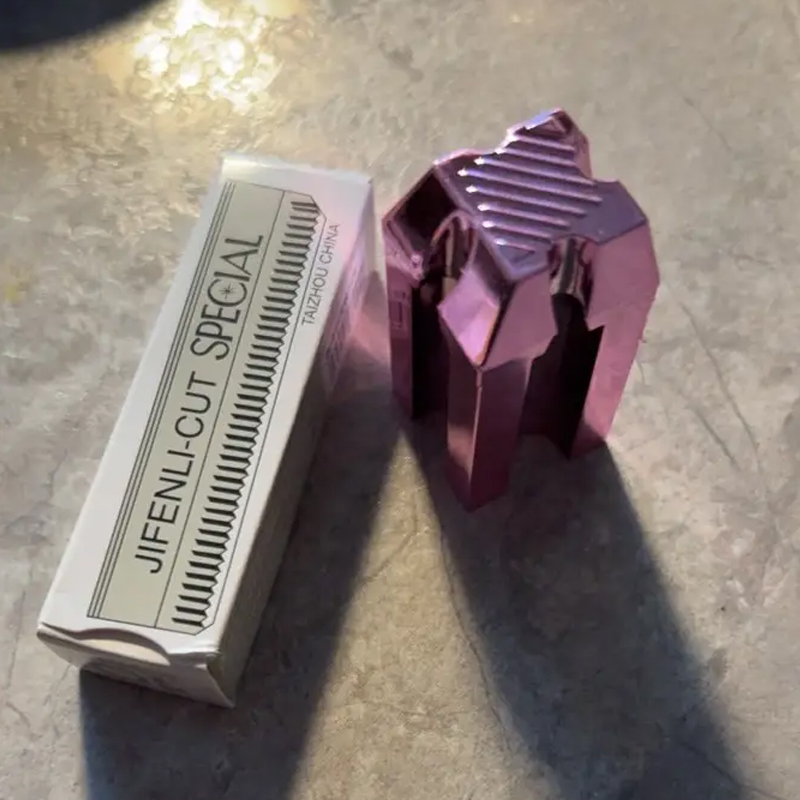 1 szt. Ostrzałka do brwi, trym – Eyebrow Razor Trimmer recenzja i cena